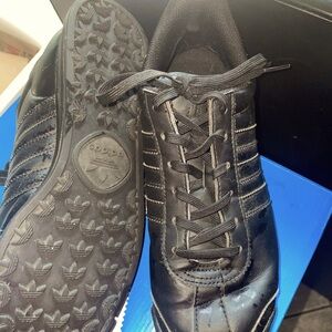 Women’s size 7 ADIDAS sneakers